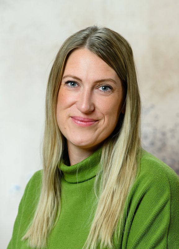 Christine HANDL