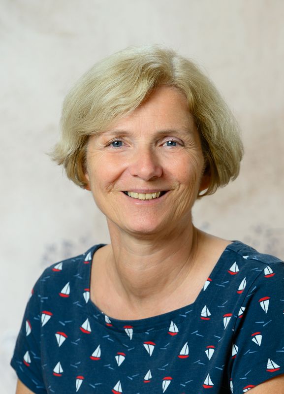 Erika KRONSTEINER